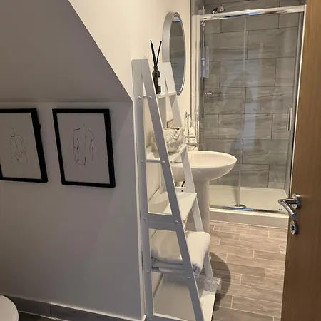 Apartment One Abbey Court