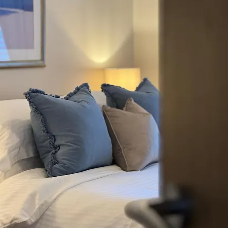 Apartment One Abbey Court