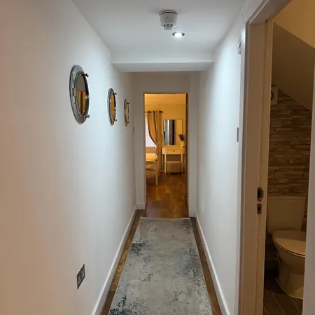 One Abbey Court Appartement