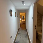 One Abbey Court Apartamento